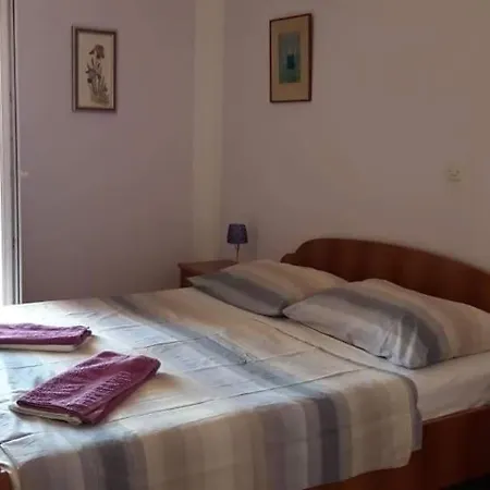 Dobrila Jelsa (Hvar)