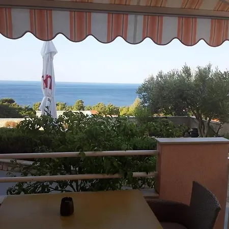 Dobrila * Jelsa (Hvar)